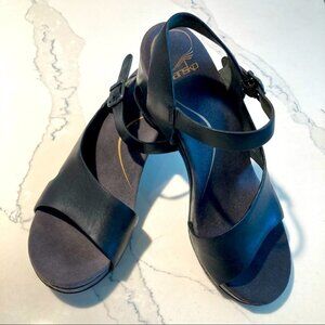 DANSKO  Sz 39 Sandals Diagonal Straps with Chunky Funky 2” Heels